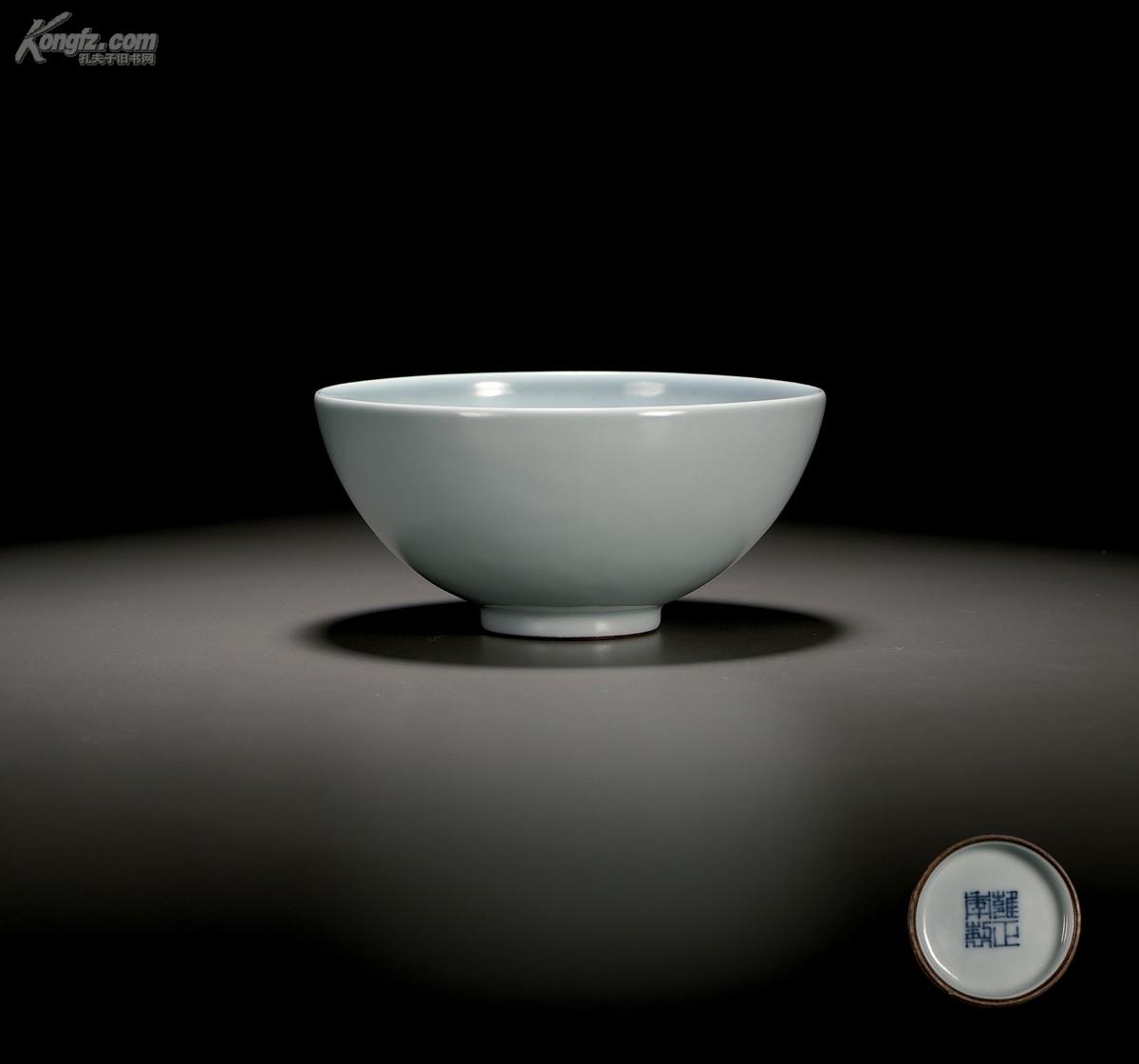 清雍正仿汝窑天青釉碗